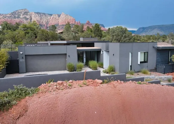 Luxurious Modern Masterpiece In Uptown Sedona