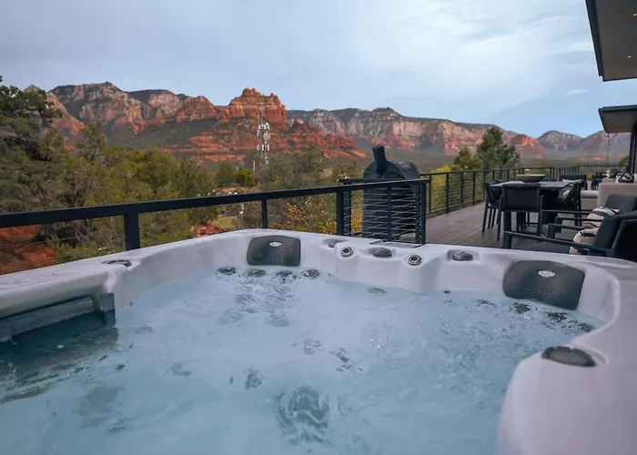 Luxurious Modern Masterpiece In Uptown * Sedona
